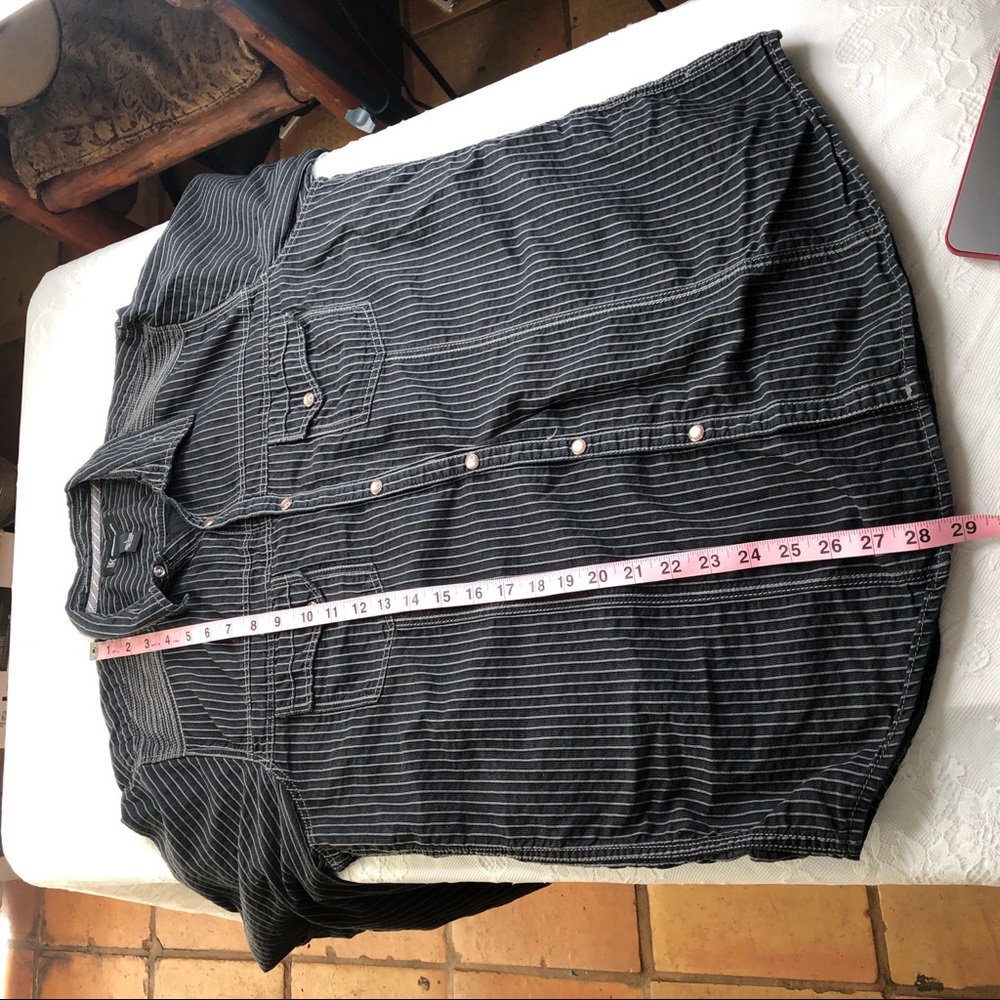 INC button down - Picture 6 of 7